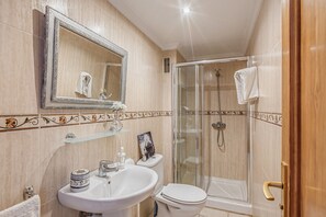 Vasca, asciugacapelli, asciugamani