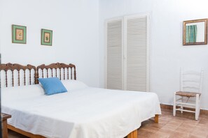 2 habitaciones, tabla de planchar con plancha y wifi gratis 