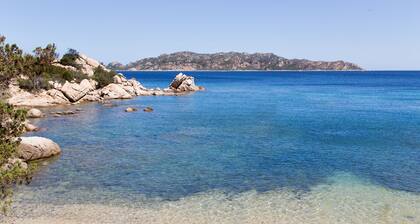 Holiday Home 'Villa Vanessa' with Sea View, Wi-Fi and Air Conditioning