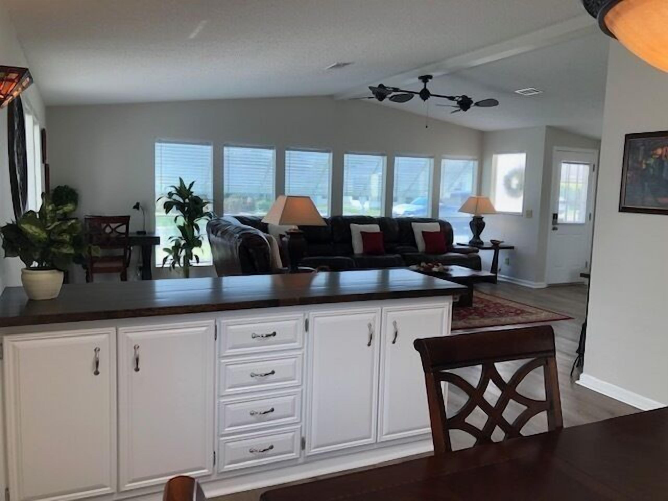 المنشأة من الداخل