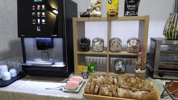 Colazione continentale inclusa, servita tutte le mattine