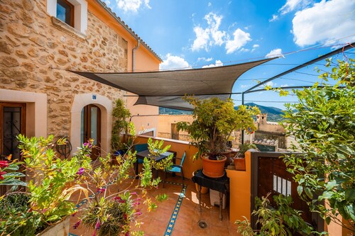 Townhouse with a view — Casa Eliasneil