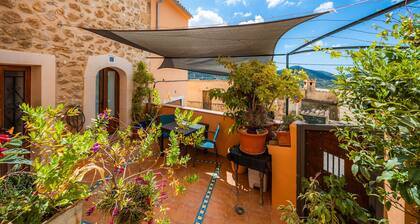 Townhouse with a view — Casa Eliasneil