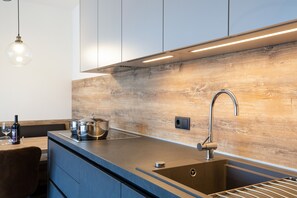 Fridge, microwave, oven, stovetop - Holiday Apartment "Wohnung 5" with Sauna, Terrace & Mountain View (Terenten)