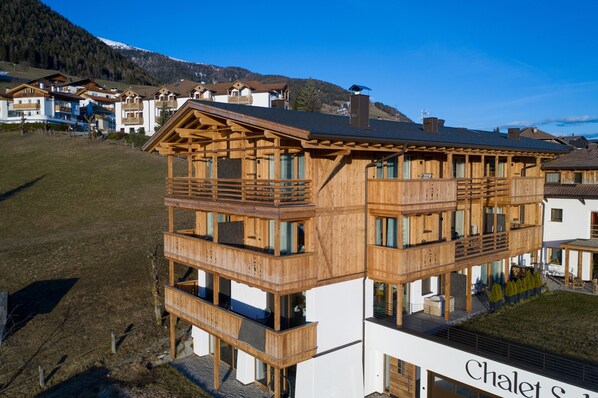 Exterior - Holiday Apartment "Wohnung 5" with Sauna, Terrace & Mountain View (Terenten)