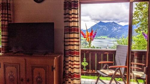 Urlaub auf dem Bauernhof - Fantastische Ferien-App mit Balkon, Garten, See- und Bergblick
