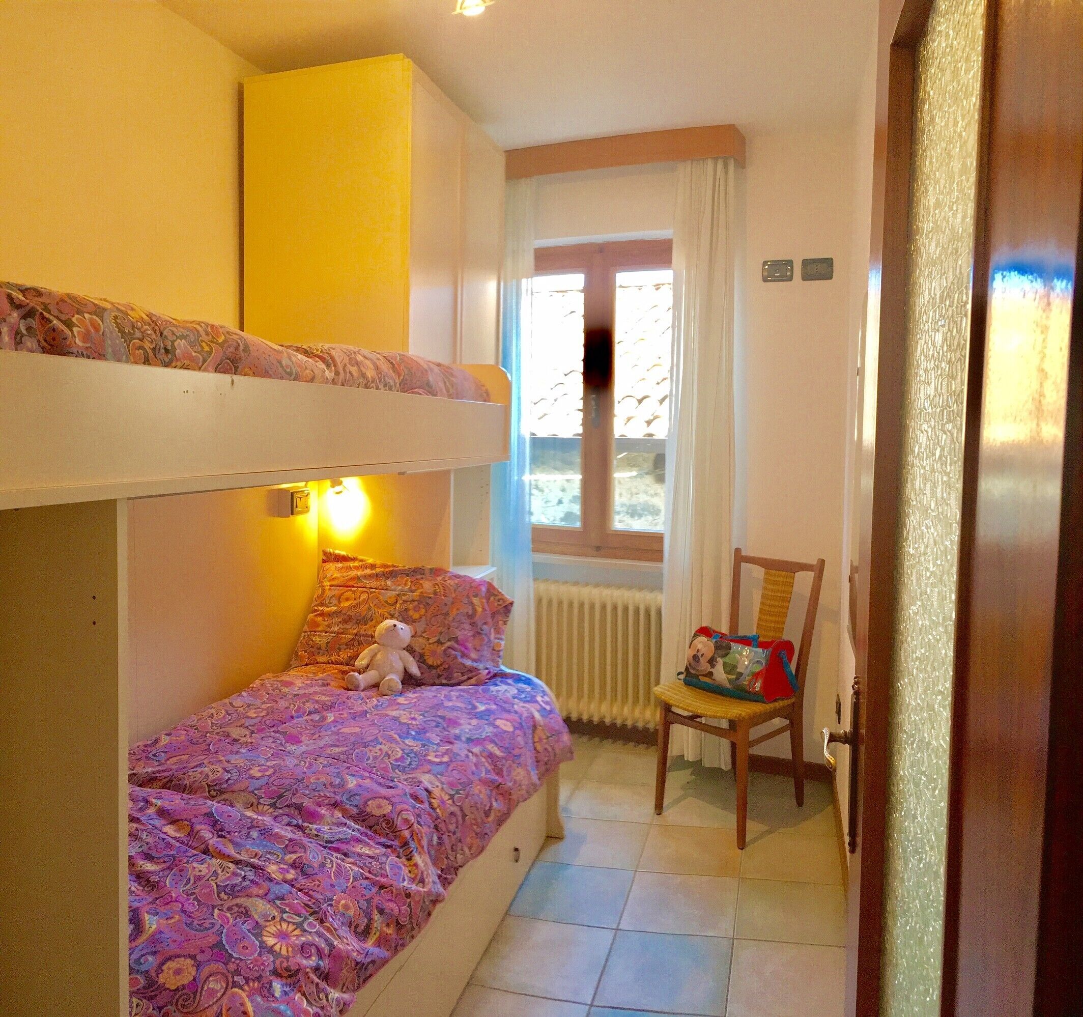 2 habitaciones, tabla de planchar con plancha y wifi gratis 