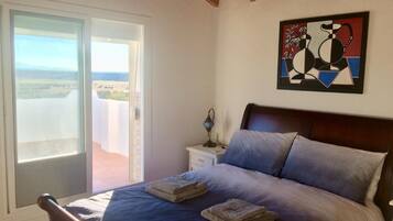 Double Room (Summer) | Free WiFi, bed sheets