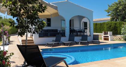 Holiday Home "Villa Finesse" with Private Pool and Garden