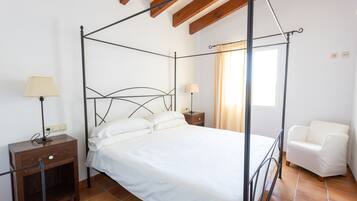 3 sovrum, strykjärn/strykbräda, gratis wi-fi och sängkläder