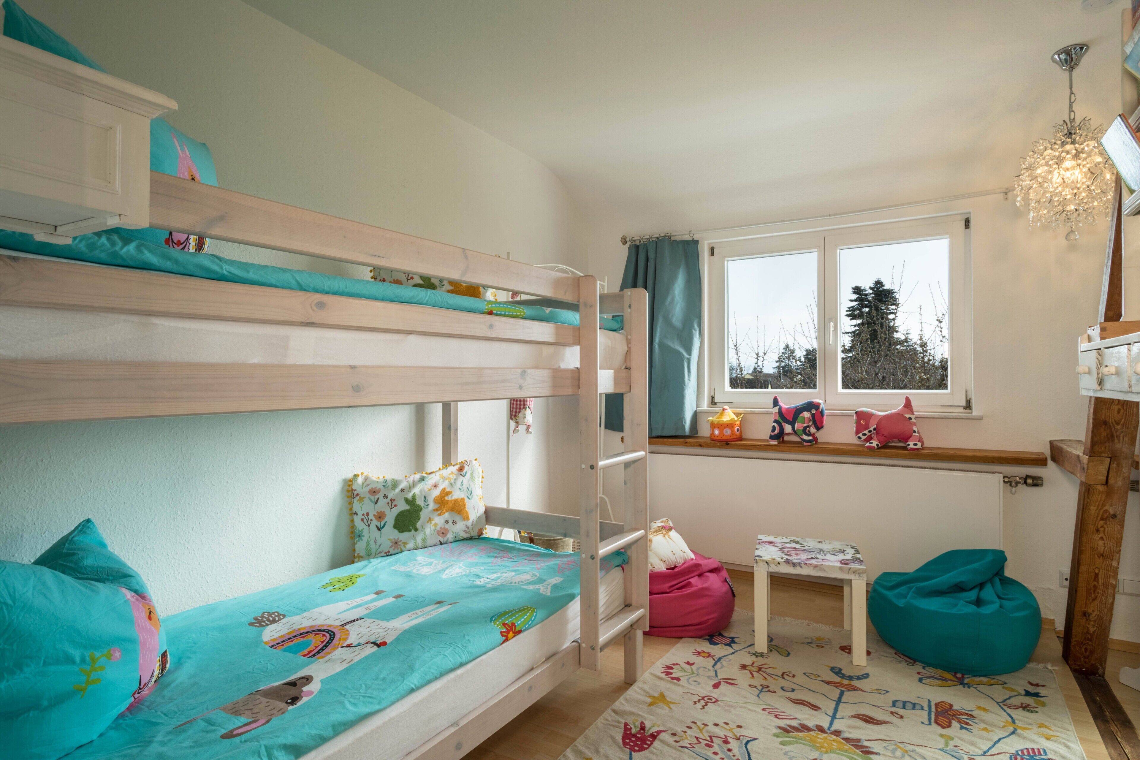 2 makuuhuonetta, silitysrauta/-lauta, ilmainen Wi-Fi, vuodevaatteet