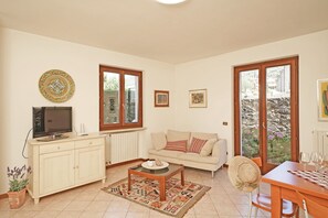 Living area - Bright apartment in a central location - In Centro a Torri del Benaco (Torri del Benaco)