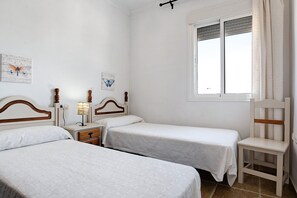 2 Schlafzimmer, Bügeleisen/Bügelbrett, kostenloses WLAN, Bettwäsche