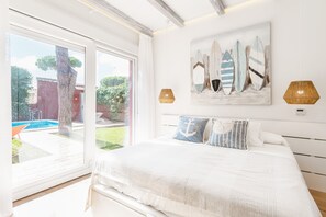 3 chambres, fer et planche à repasser, Wi-Fi gratuit, draps fournis