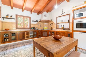 Fridge, microwave, oven, stovetop - Historical Finca with Pool, Garden, Wi-Fi & Air Conditioning; Parking Available (Portocolom)