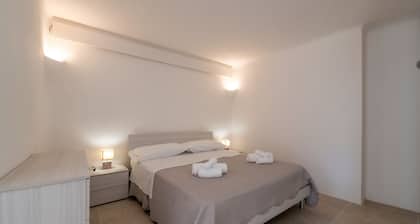 Ferienwohnung in Strandnähe mit Klimaanlage und Terrasse
