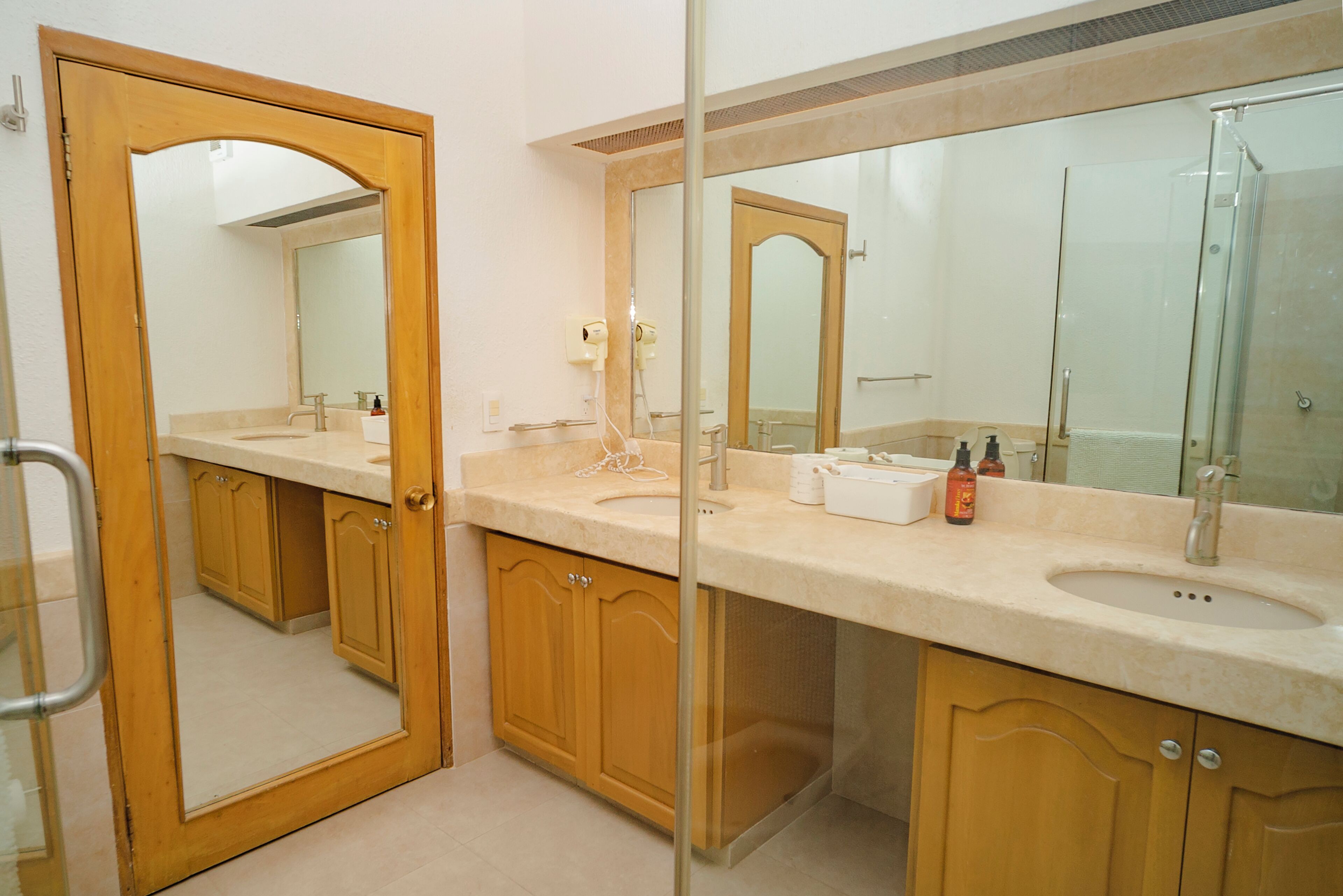 Foto - Oceanfront condo at voted best Cancun sandy beach