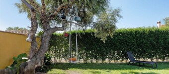 Holiday home with large garden - Casa Nesenka 1