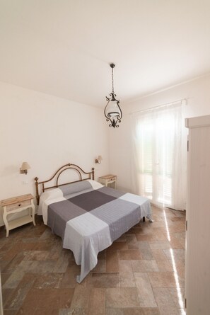 2 chambres, fer et planche Ă repasser, Wi-Fi gratuit, draps fournis