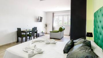 1 bedroom, iron/ironing board, free WiFi, bed sheets