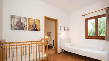 5 Schlafzimmer, Bügeleisen/Bügelbrett, kostenloses WLAN, Bettwäsche
