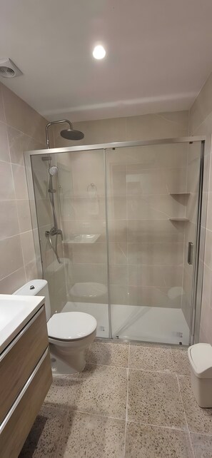 Bathtub, hair dryer, towels - Country house with pool - Villa Escandeu (Pollença)