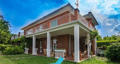 Schönes kleines Haus nur wenige Meter vom Strand des romantischen Manerba entfernt