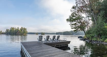Viehättävä, 4 sänkyä, 2 kylpyhuonetta! Muskoka-huone! Beaumaris! Uskomattomat näkymät!