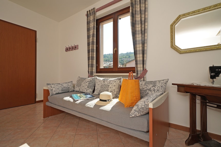 Appartement De Vacances "Torri Centro" Lumineux Et Central - Garda