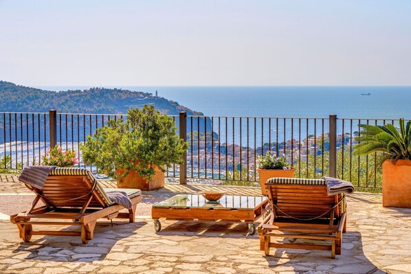 Terrace/patio - Fantastic Country House Finca Rural Es Pujol with Sea View, Pool, Terrace, Air Conditioning & Wi-Fi (Soller)