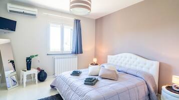 2 chambres, fer et planche Ă repasser, Wi-Fi gratuit, draps fournis