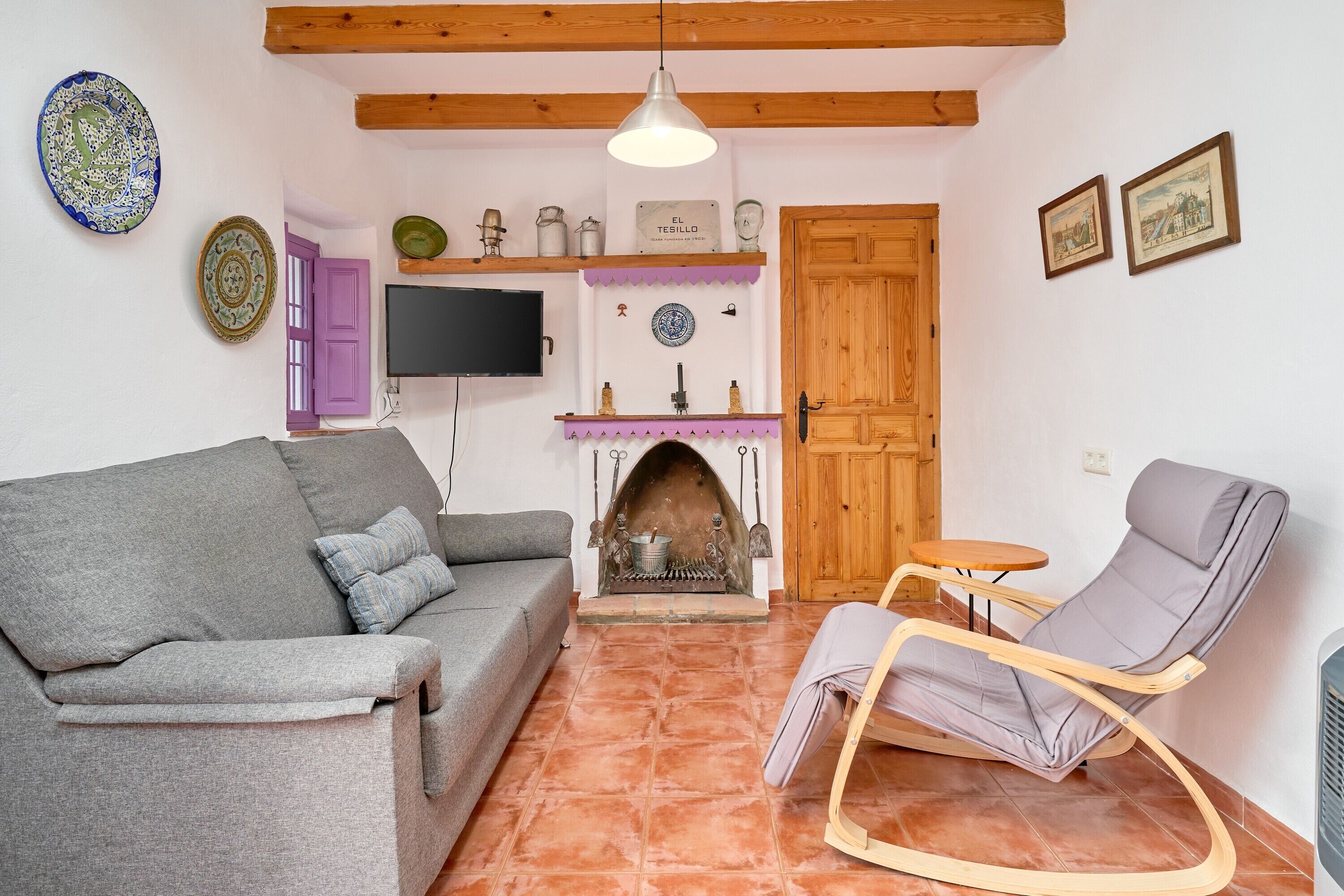 Tv, pejs, dvd-afspiller, stereoanlæg