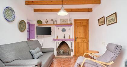 Maison de vacances 'Casa Rural El Tesillo' avec vue montagne et Wi-Fi