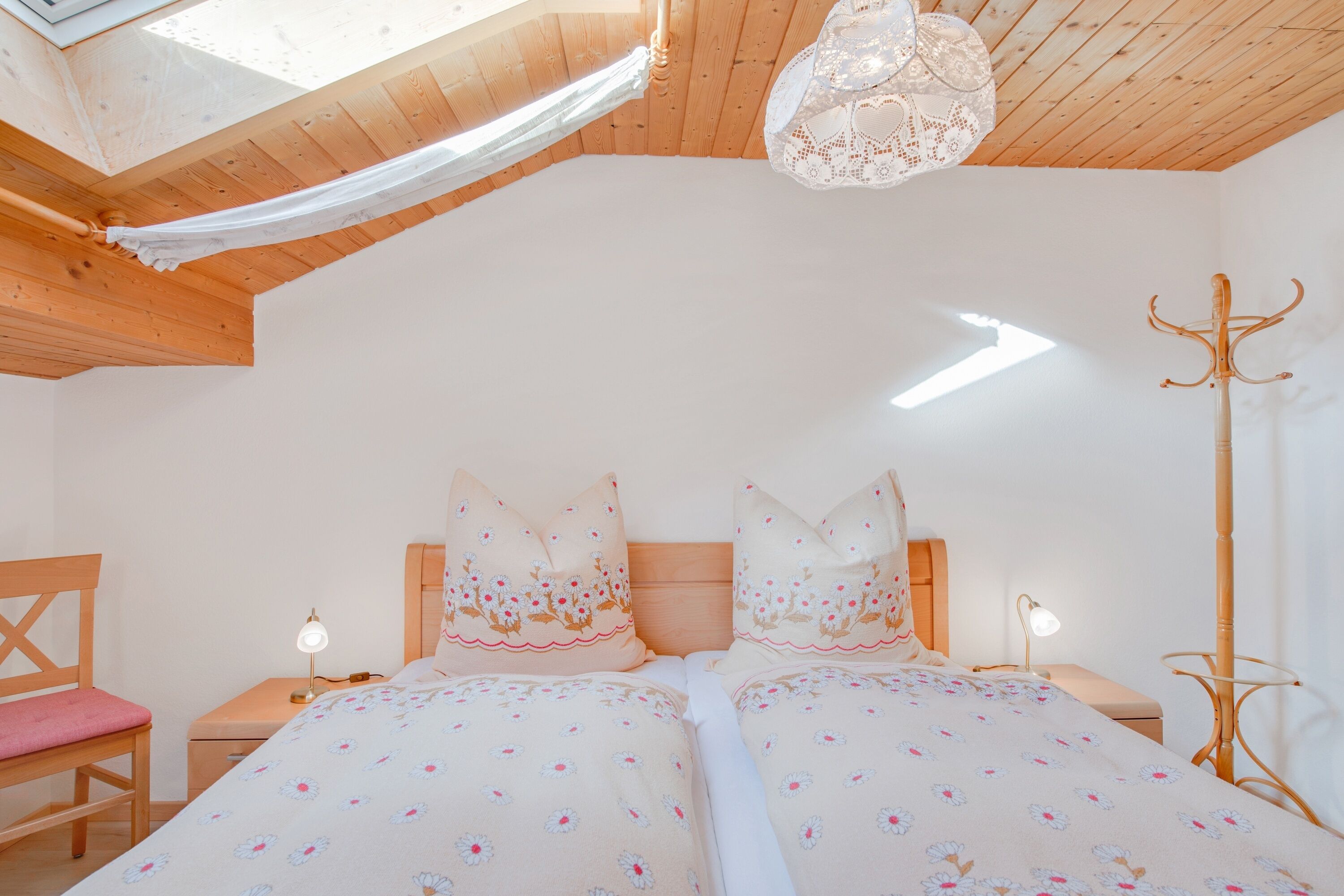 2 soverom, wi-fi (inkludert) og sengetøy