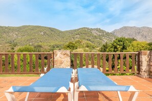 Terrace/patio - Villa "Can Sol" with Private Pool and Large Garden in Pollensa (Pollensa)
