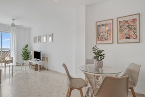 Dining - Apartment 'Piso Amplio Y Luminoso Con Garaje' in Conil (Conil de la fra.)