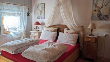 2 chambres, fer et planche Ă repasser, draps fournis