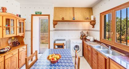 Charmante Finca avec piscine, jardin, terrasse, climatisation et Wi-Fi