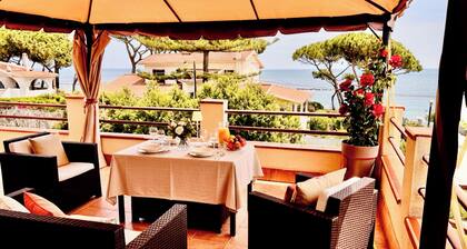 Spacious Villa Ro with Sea View, Mountain View, Wi-Fi, Balcony