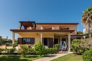 Exterior - Spacious Villa Ro with Sea View, Mountain View, Wi-Fi, Balcony (Perd'e Sali)