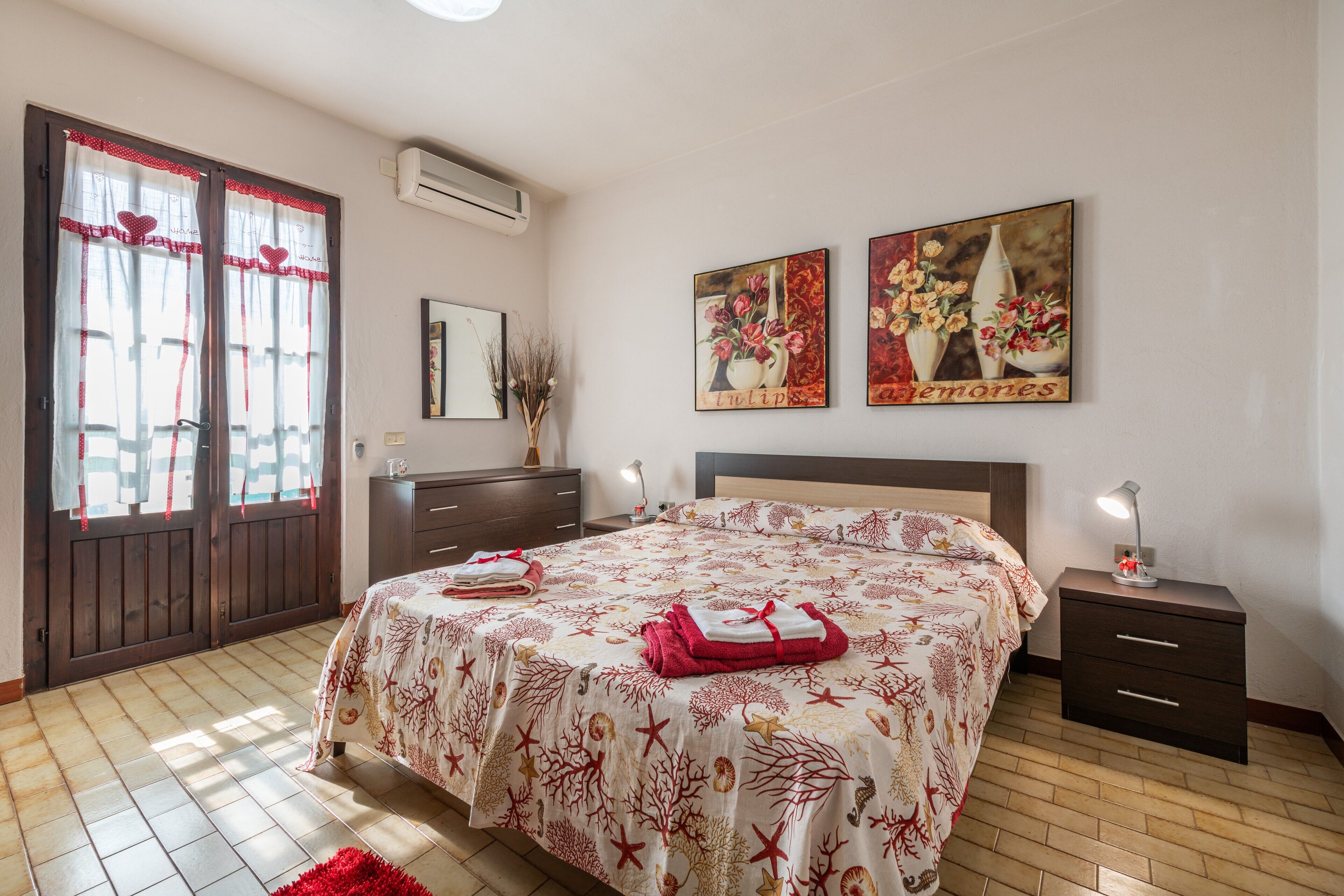 4 chambres, fer et planche à repasser, Wi-Fi gratuit, draps fournis