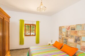 2 habitaciones, tabla de planchar con plancha y wifi gratis 
