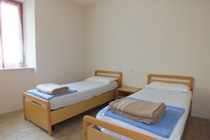 2 bedrooms, free WiFi, bed sheets