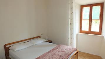 2 quartos, Wi-Fi de cortesia, roupa de cama