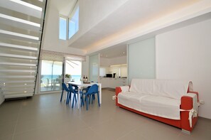 TV - Villa Venere just steps from the sea (Alcamo)