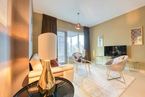 TV - Spectacular 2BR Burj Khalifa & Fountain Views (Downtown Dubai)