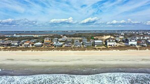 Aerial view - Captains Quarters (Atlantic Beach)