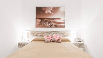 2 makuuhuonetta, silitysrauta/-lauta, ilmainen Wi-Fi, vuodevaatteet