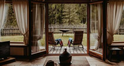 Luxuriöses Chalet mit Whirlpool, traumhaftem Interieur, WLAN und Garten
