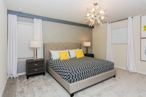 House (6 Bedrooms) | Interior